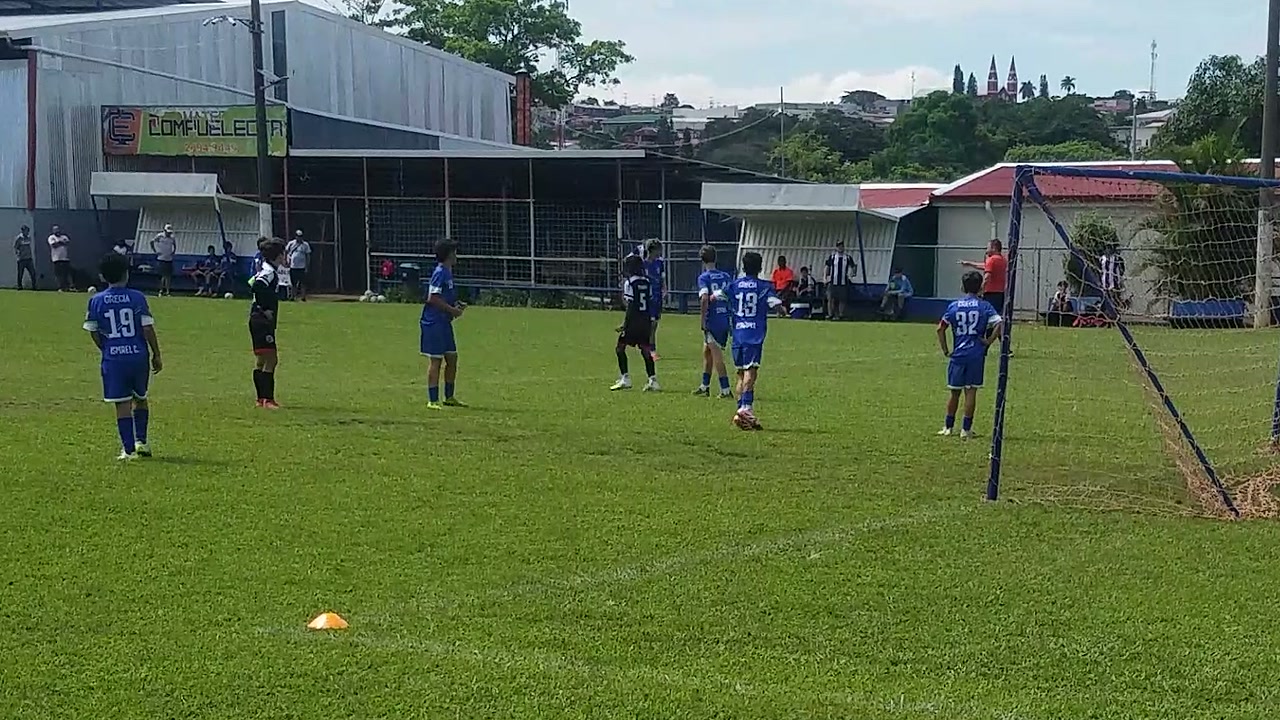 El pitazo final confirmó el empate 1-1 entre Futbol Club y Grecia.