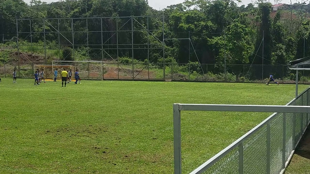 El último córner de Guvar llegó justo antes del final y la semifinal terminó Futbol Club 1-1 Guvar.
