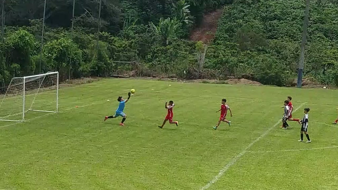 Cofutpa siguió presionando al final, con un disparo desviado al 75' y otro al arco al 81'. Futbol Club también sofocó el peligro mientras protegía la ventaja.