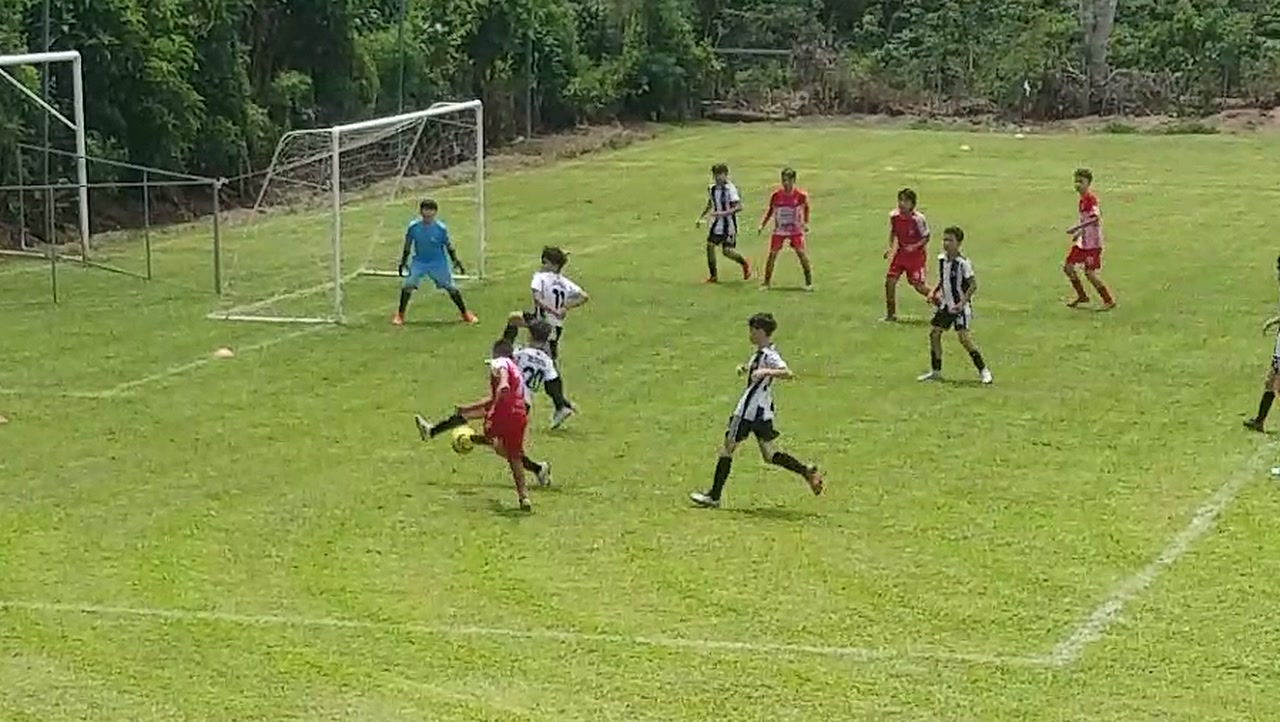 Cofutpa respondió con remates al arco en los minutos 56 y 62. Su ataque del 67' terminó con un despeje de Futbol Club y un disparo bloqueado.